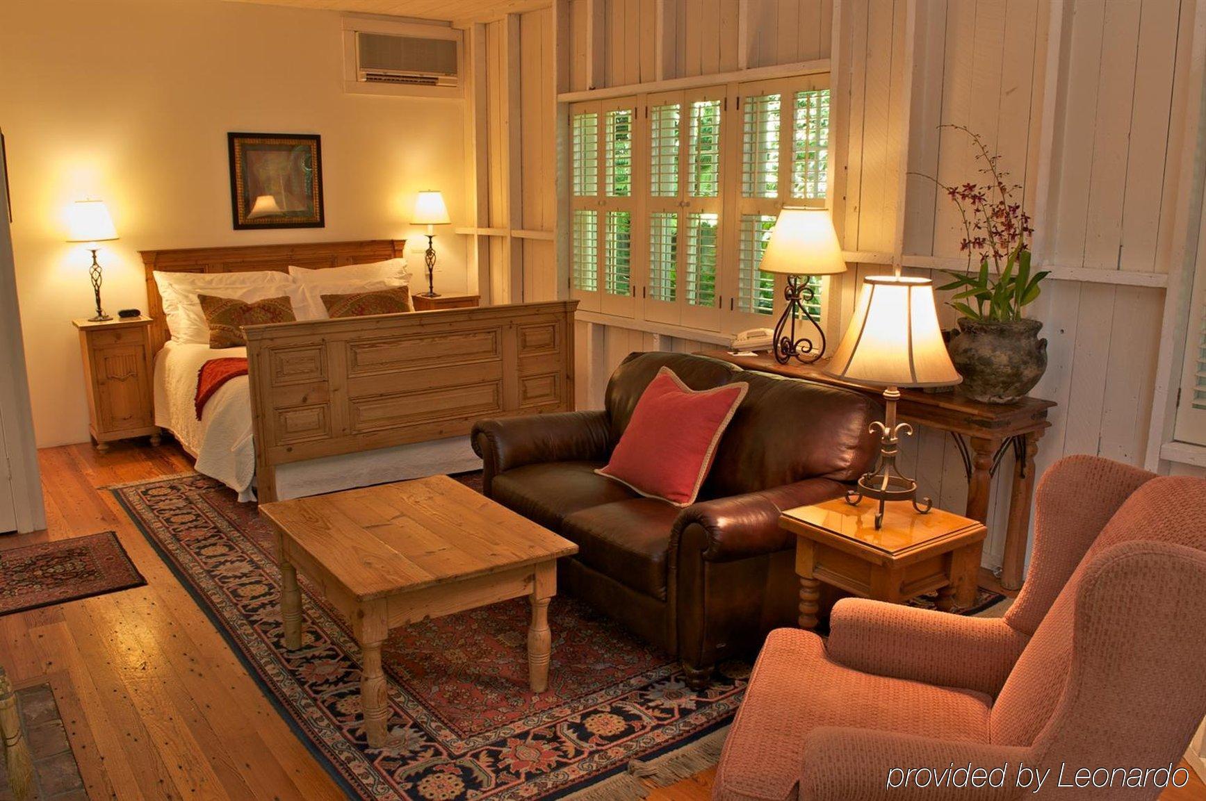 Simpson House Hotel 5*